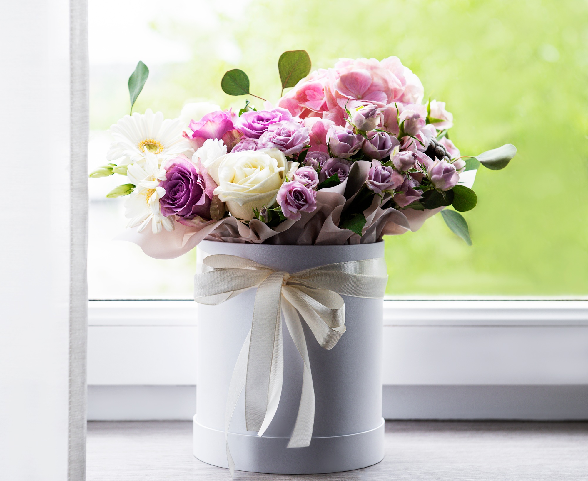 Beautiful luxury bouquet of flowers